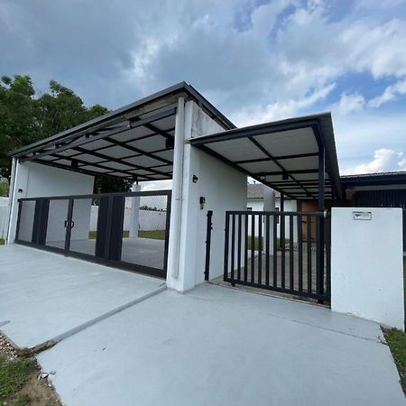 Nur Villa Sg Soi Musslimm Only Kuantan Zewnętrze zdjęcie